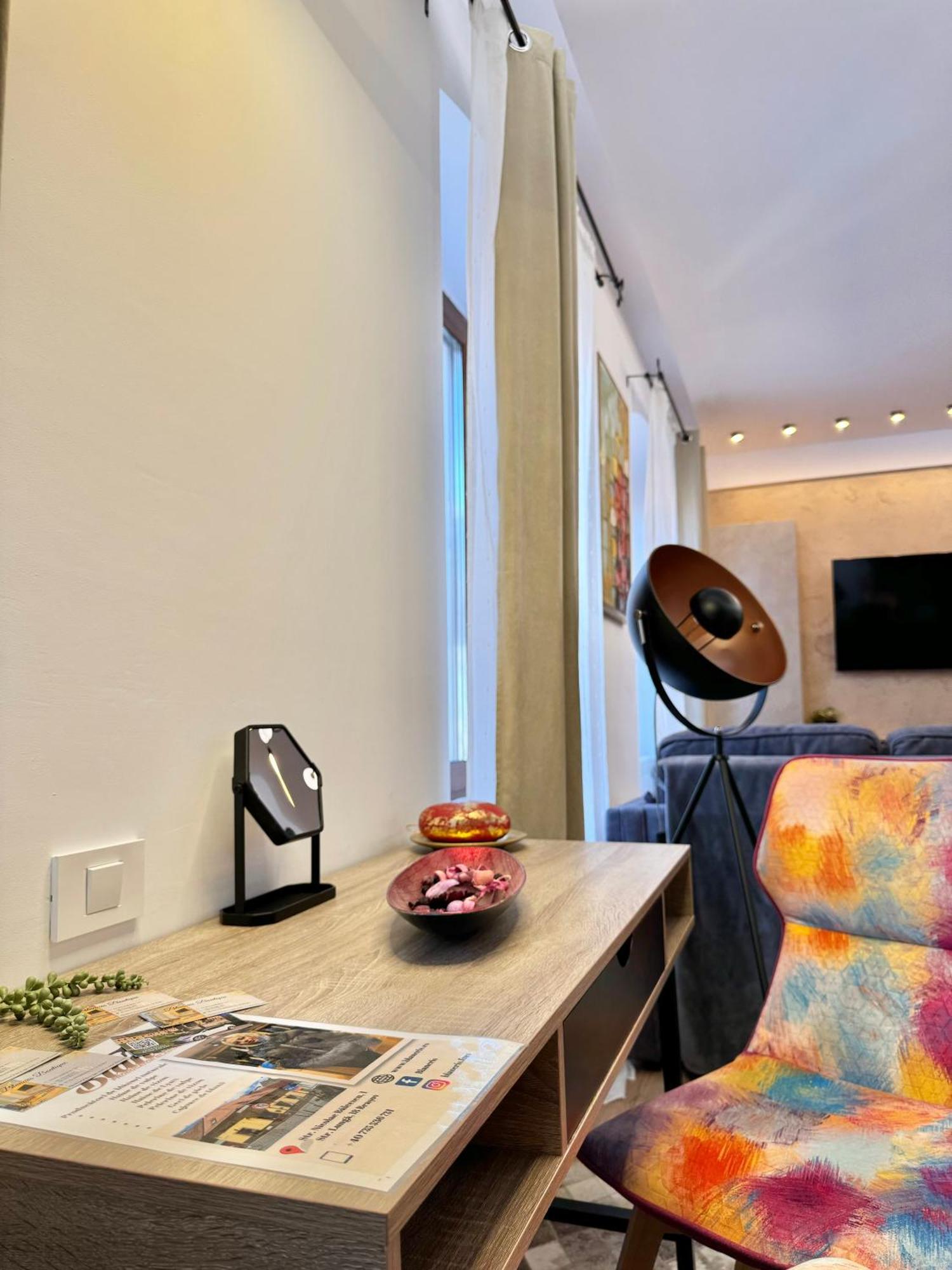 Appartamento Blancris Boutique Braşov Esterno foto